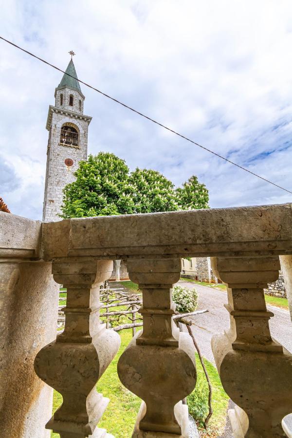 Vila Brinovka Kostanjevica na Krasu Buitenkant foto